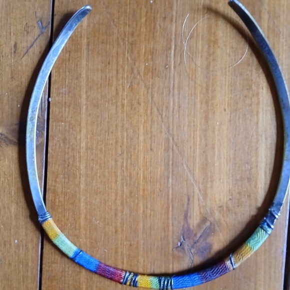 🇲🇽📿 Rare Mexican Woman Necklace Metal Wrapped in Wire & Colorful Thread 🌮💎 - Picture 5 of 5